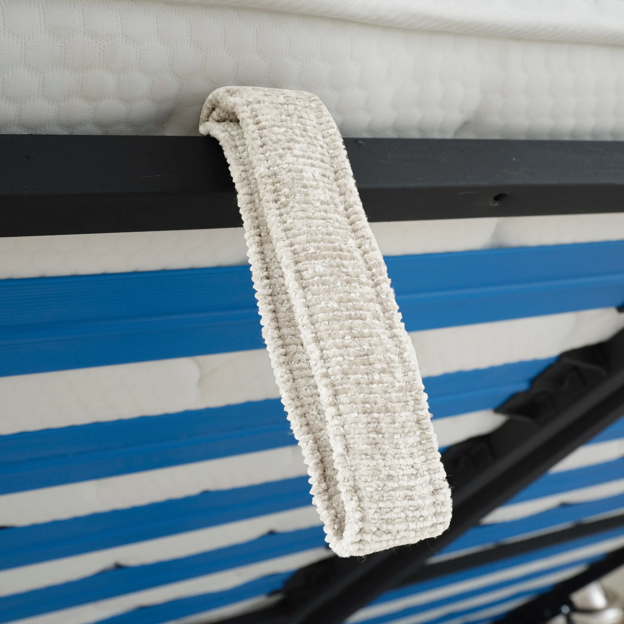 Bett mit Stauraum MARCONI