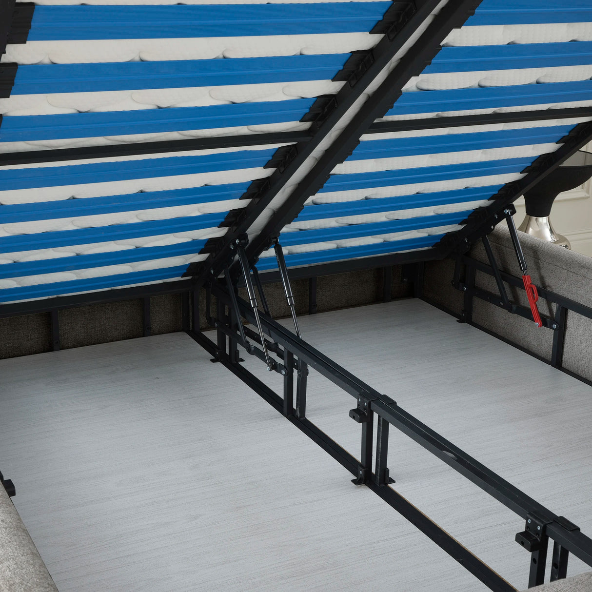 Bett mit Stauraum MARCONI