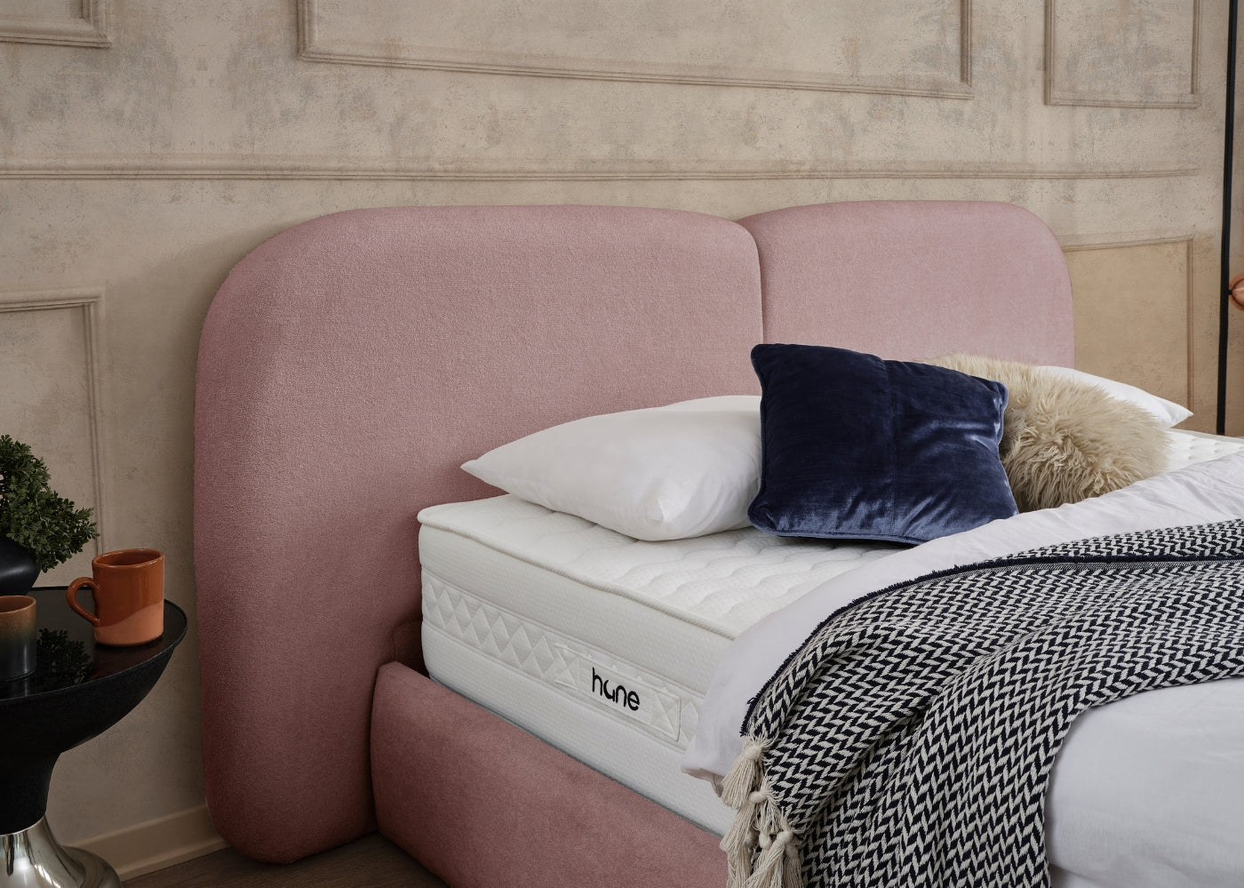 Posteľ s úložným priestorom NAD