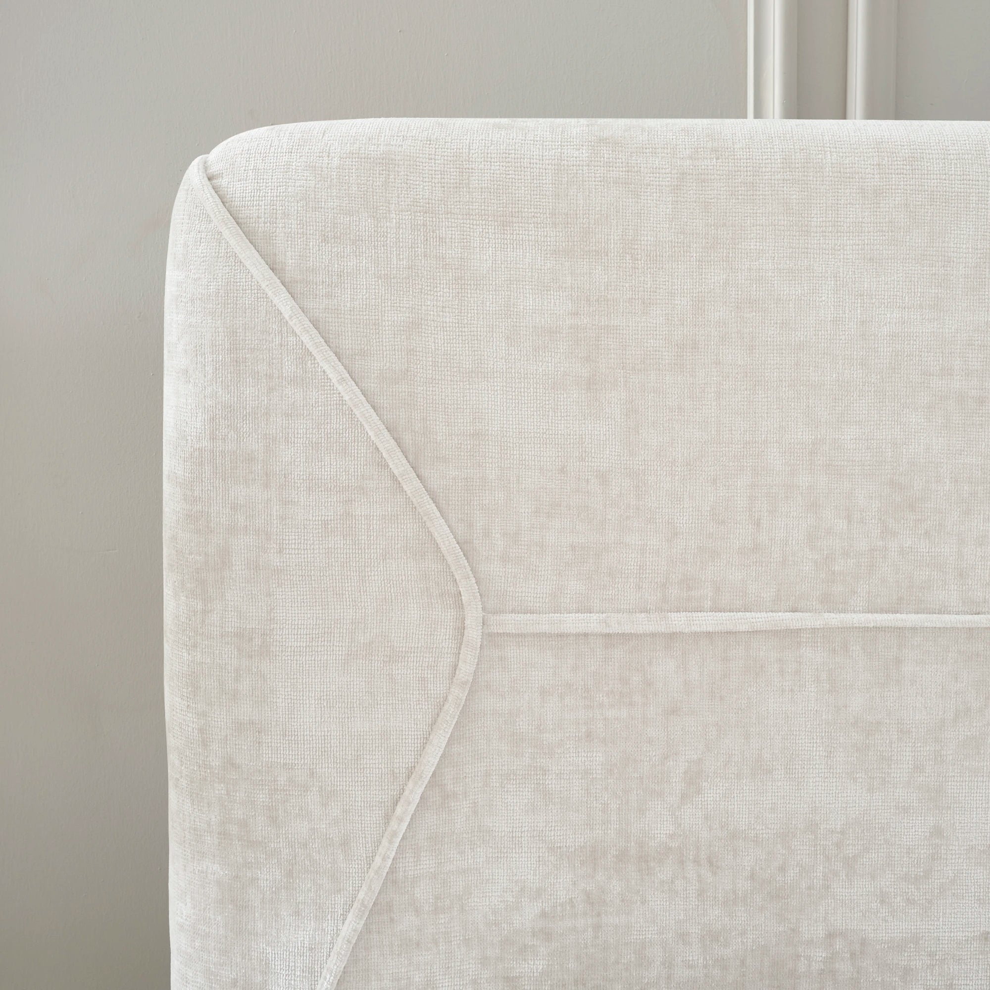 Bett mit Stauraum SleepPro