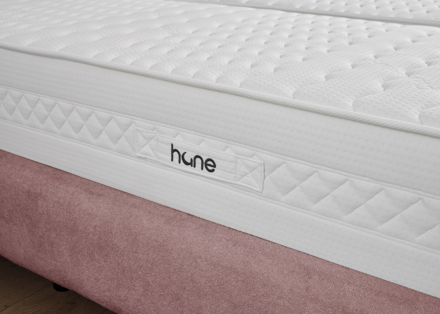 Bett mit Stauraum TREND