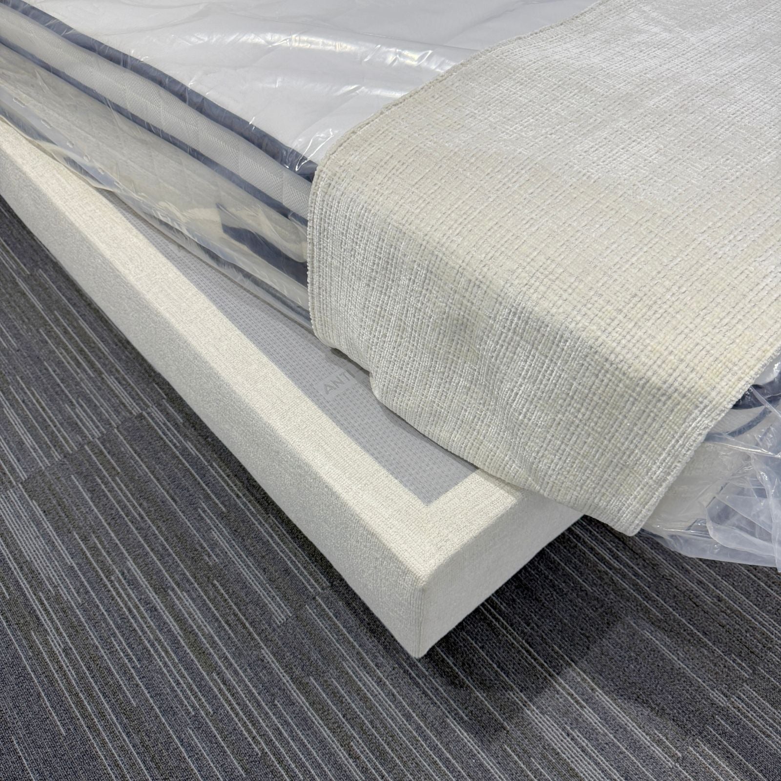 ASHLEY 160×200 inkl. Matratze