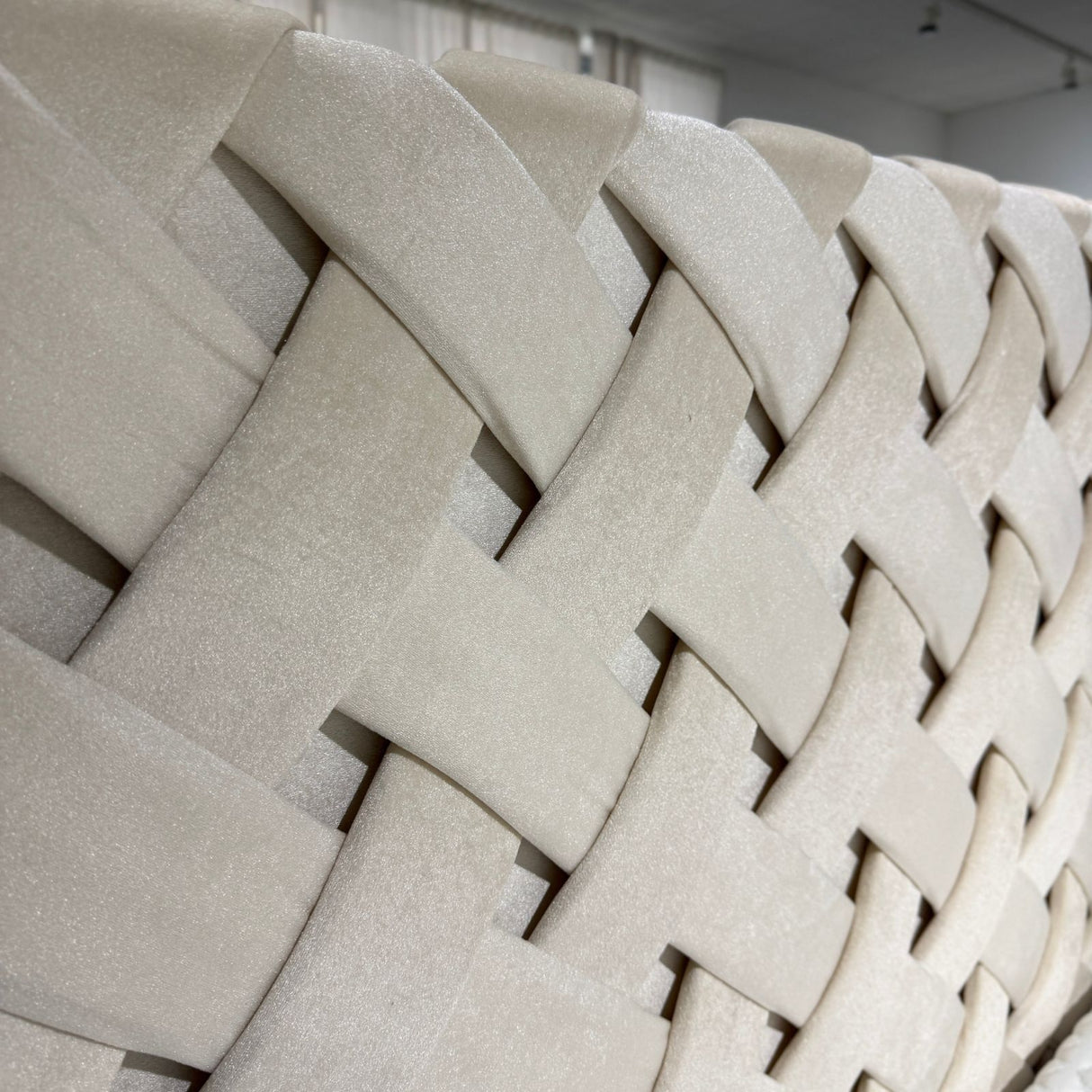 CROSS 3D 180x200 inkl. Matratze & Stauraum