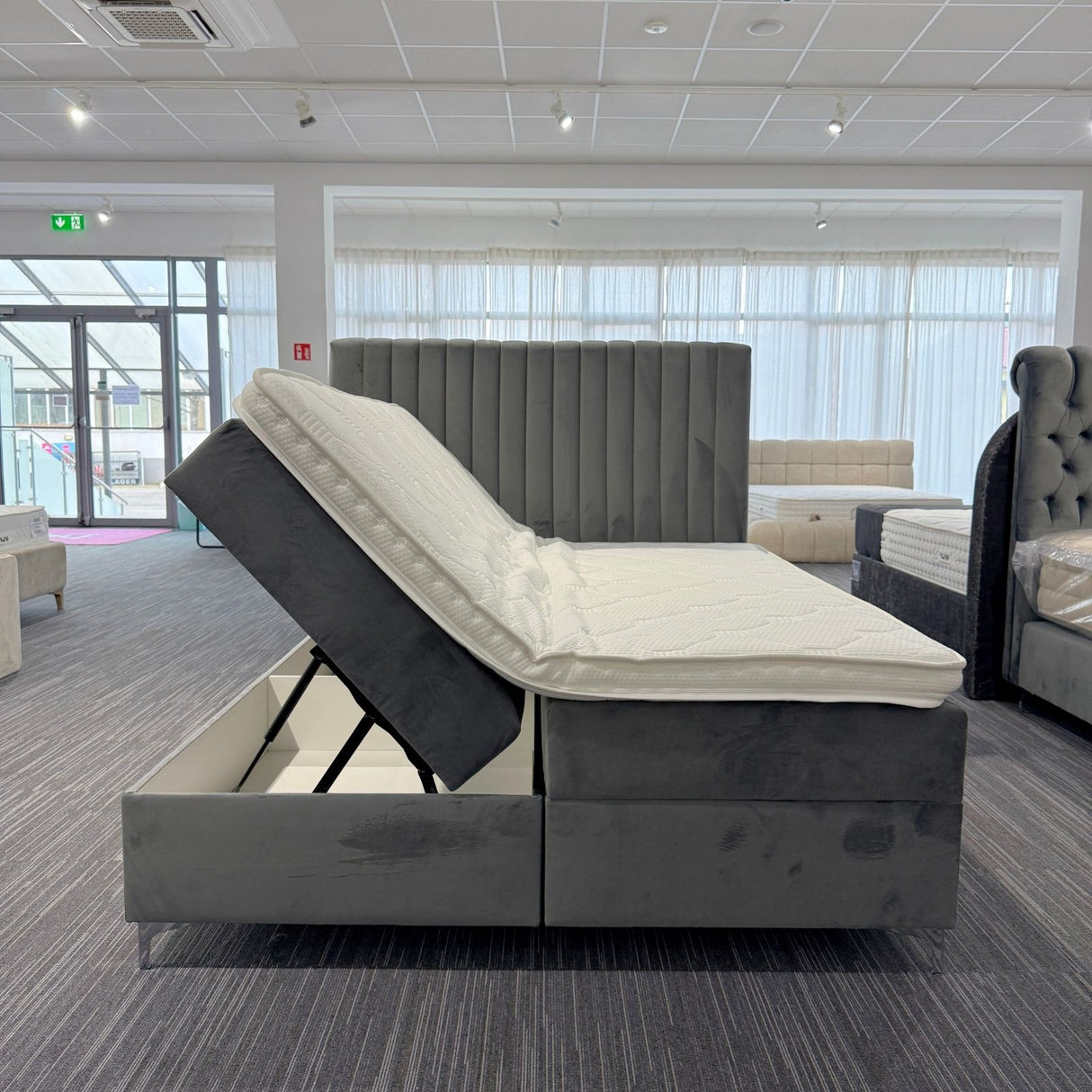 Line 160×200 inkl. Matratze & Stauraum