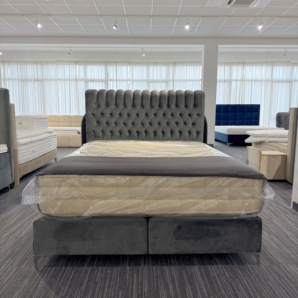 OXFORD 160×200 inkl. Matratze