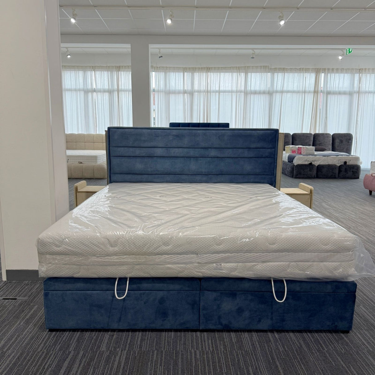 GENESIS 180×200 inkl. Matratze & Stauraum