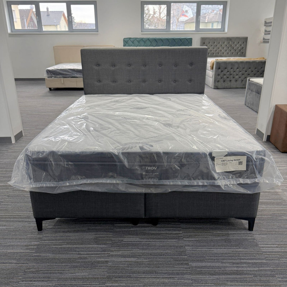 TROY 160×200 inkl. Matratze & Stauraum