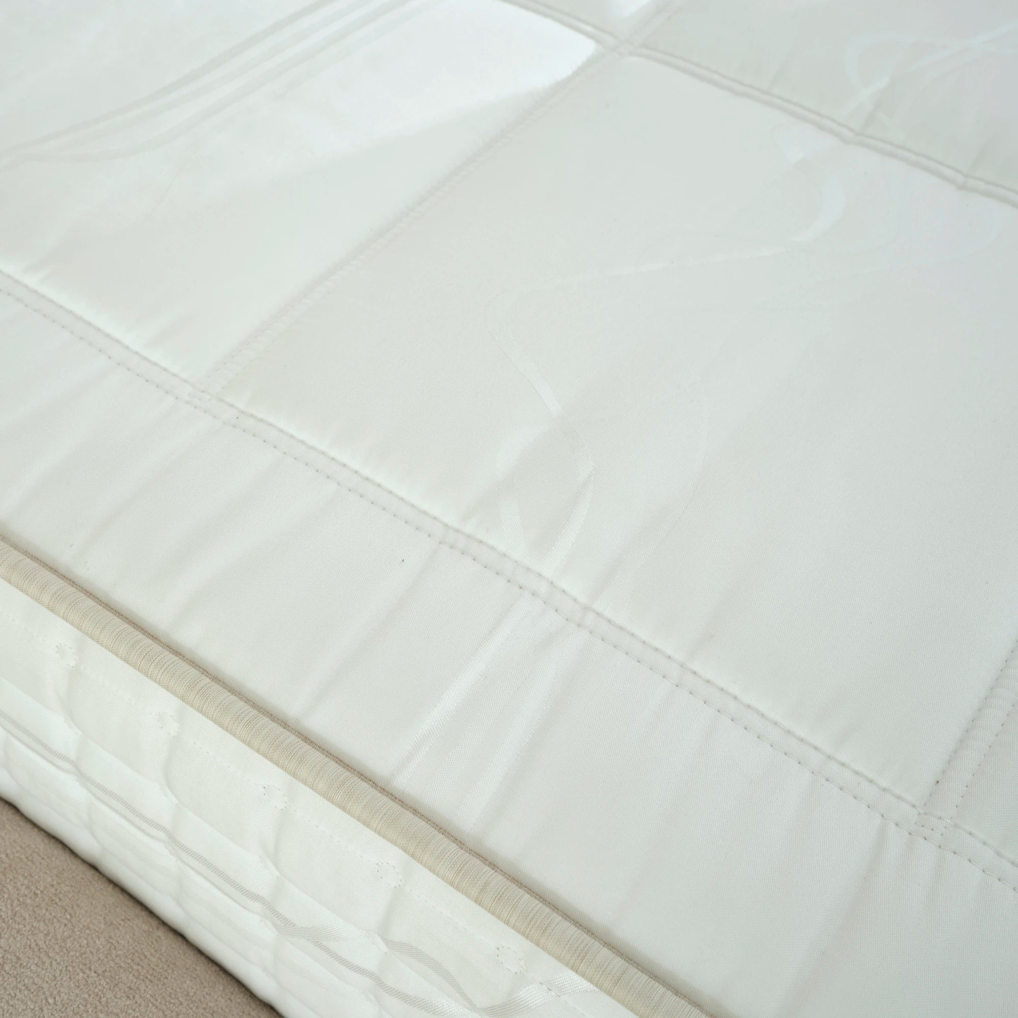 Designer Polsterbett mit Stauraum Elara