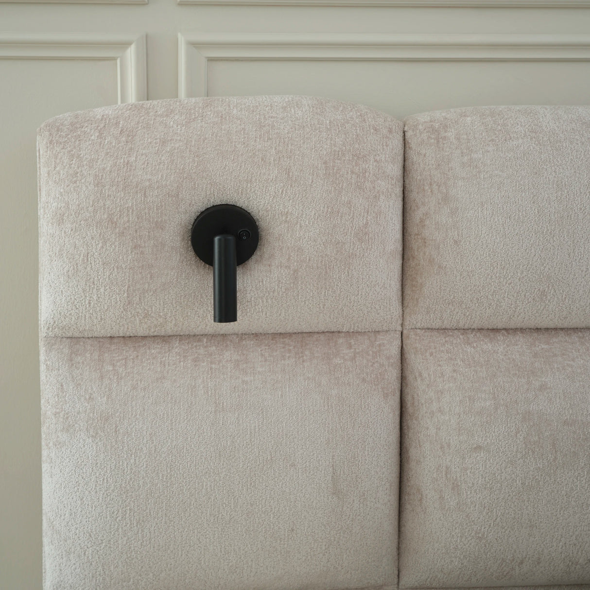 Designer Polsterbett HALLEY Boucle mit LED, Nachttische & Stauraum