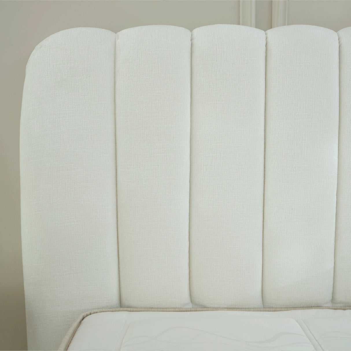 Designer Polsterbett SELENA Nano mit Stauraum