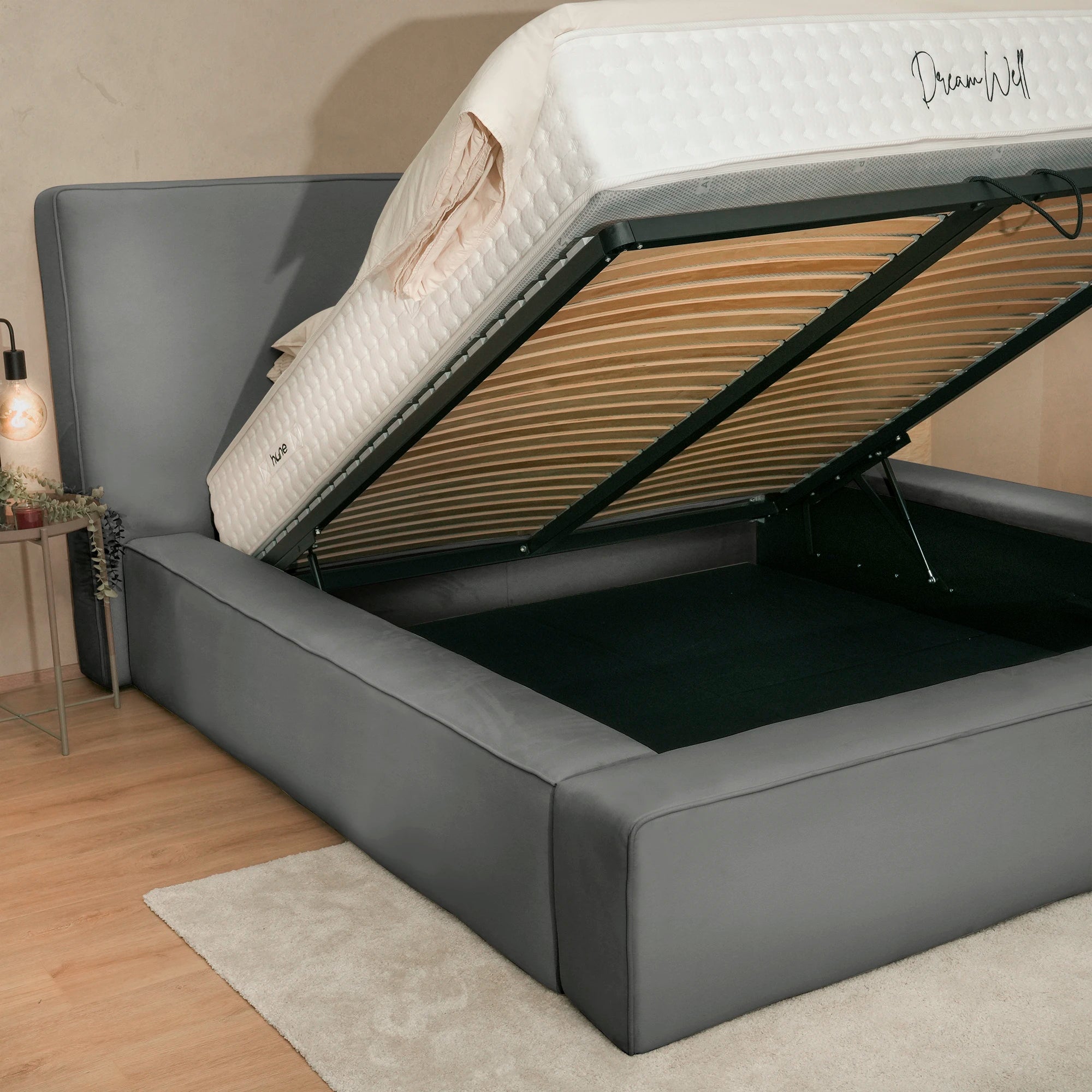 Bett mit Stauraum OLBIA