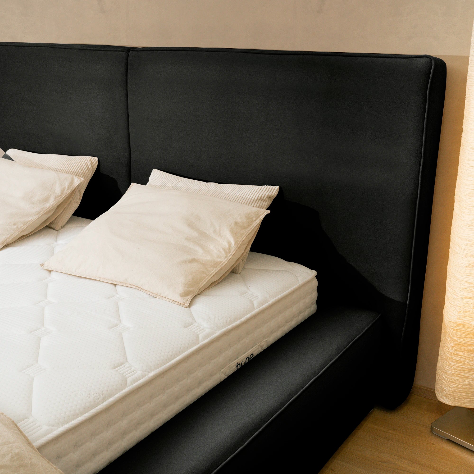 Bett mit Stauraum OLBIA