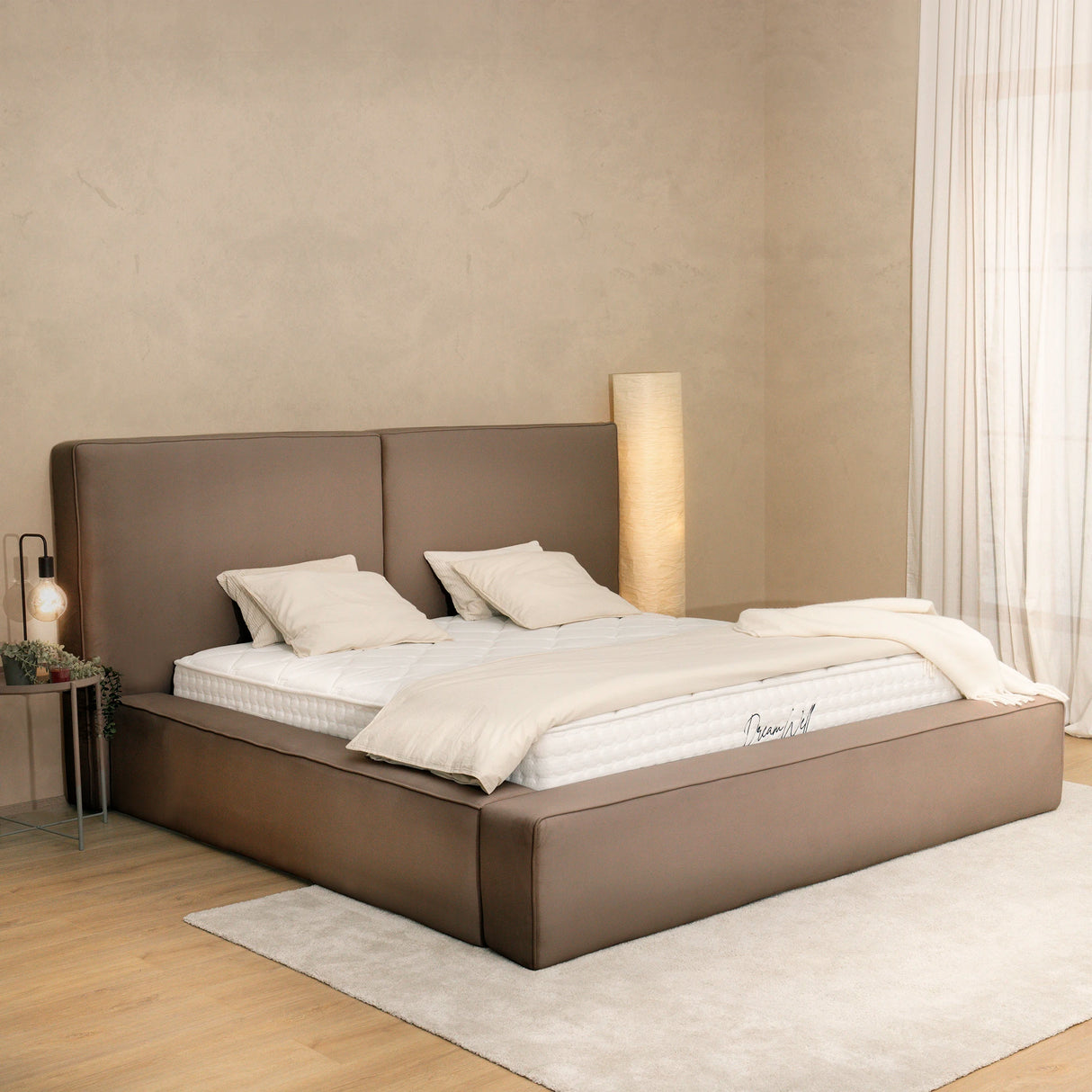 Bett mit Stauraum OLBIA