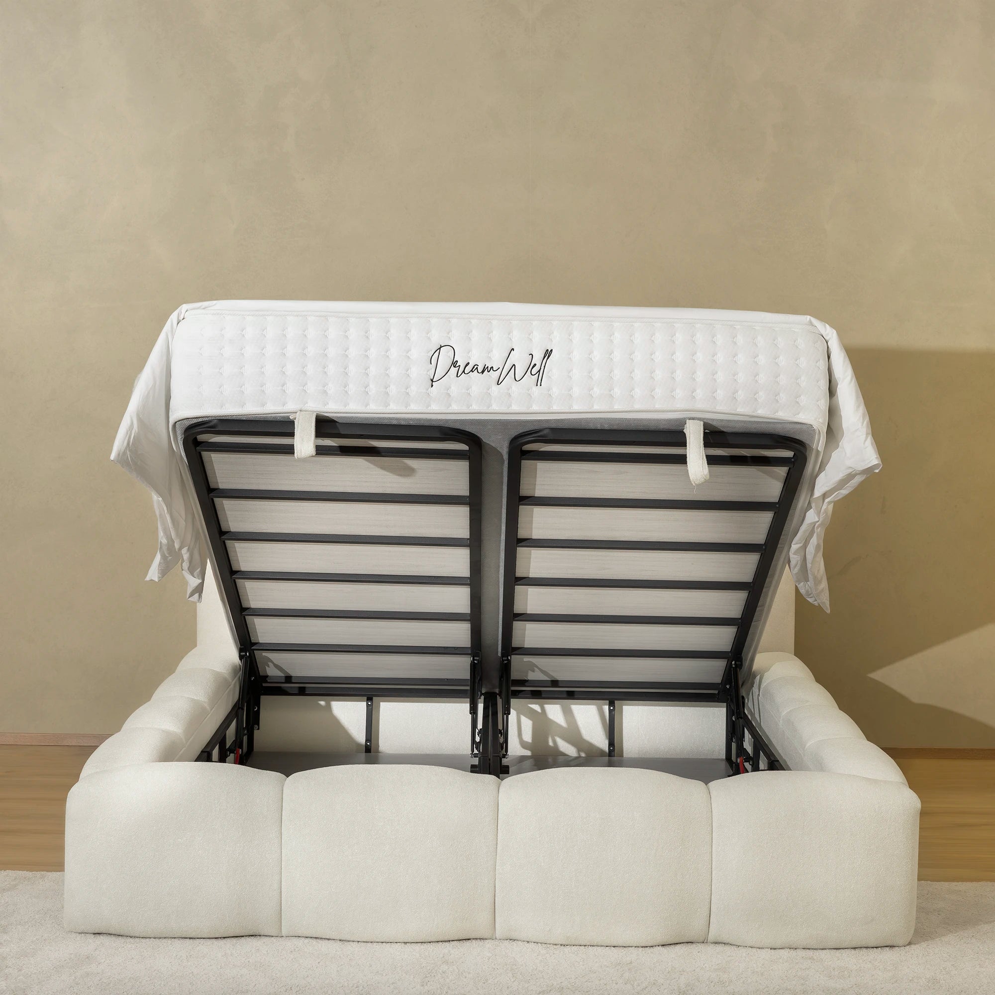 Bett mit Stauraum ELA