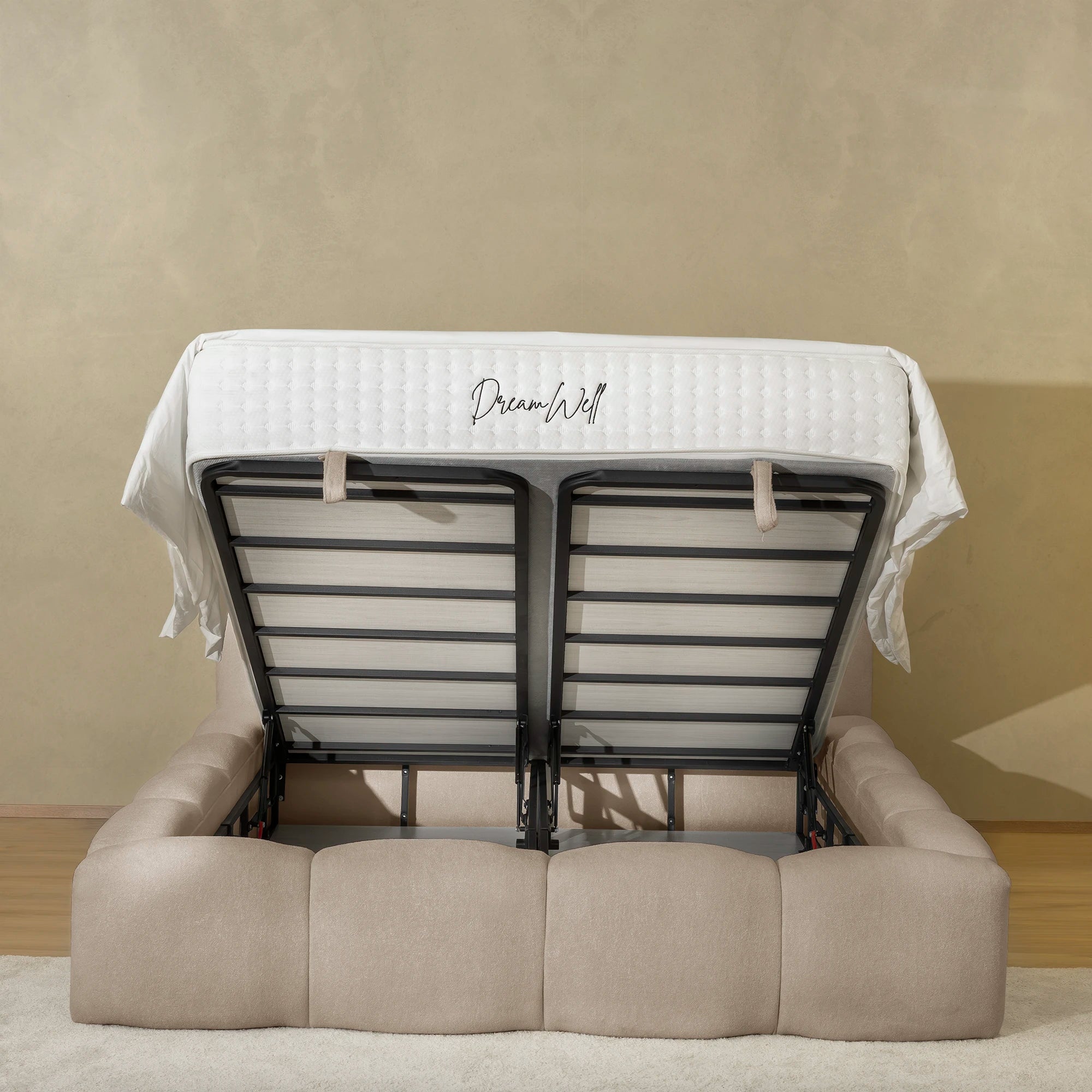 Bett mit Stauraum ELA