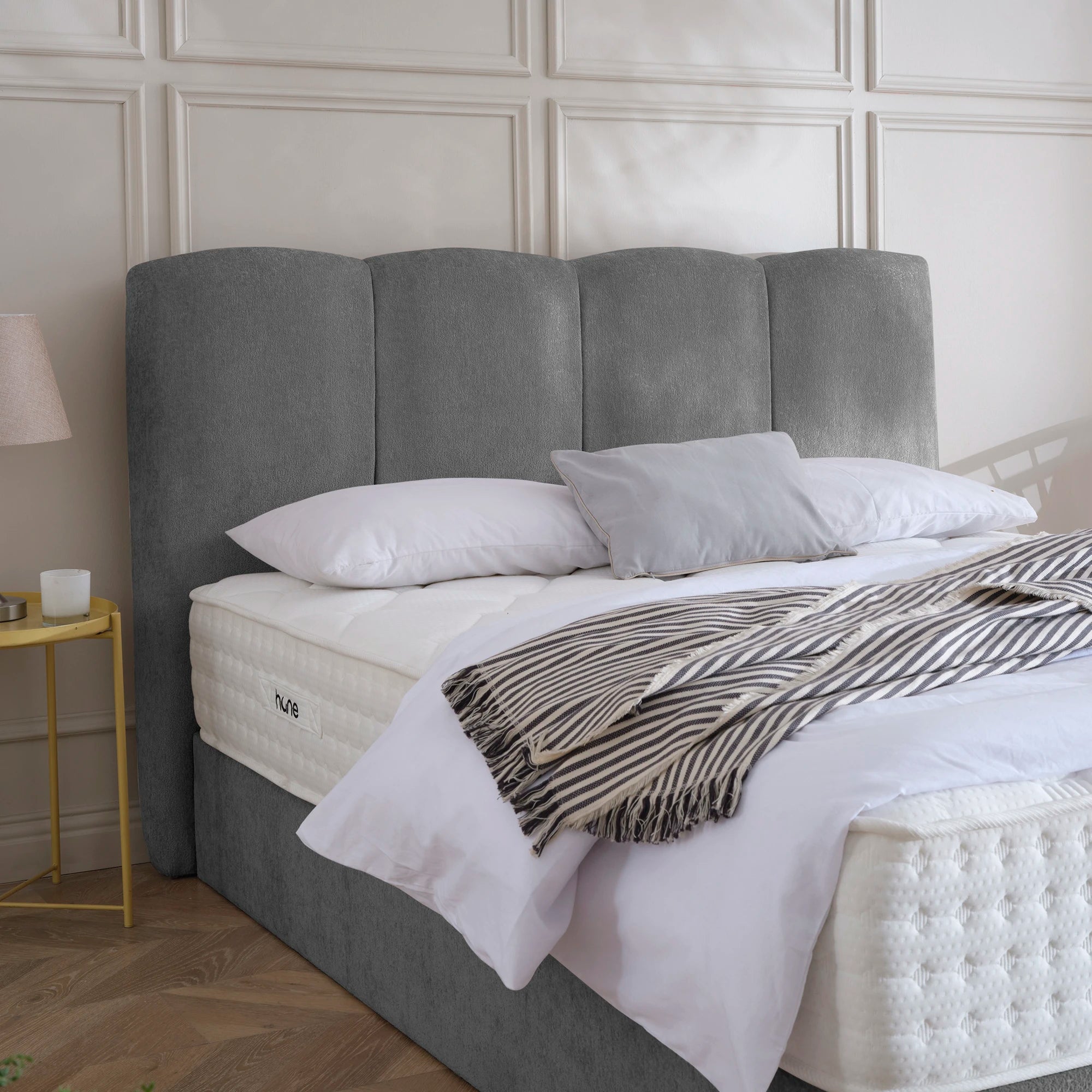 Bett mit Stauraum LILY