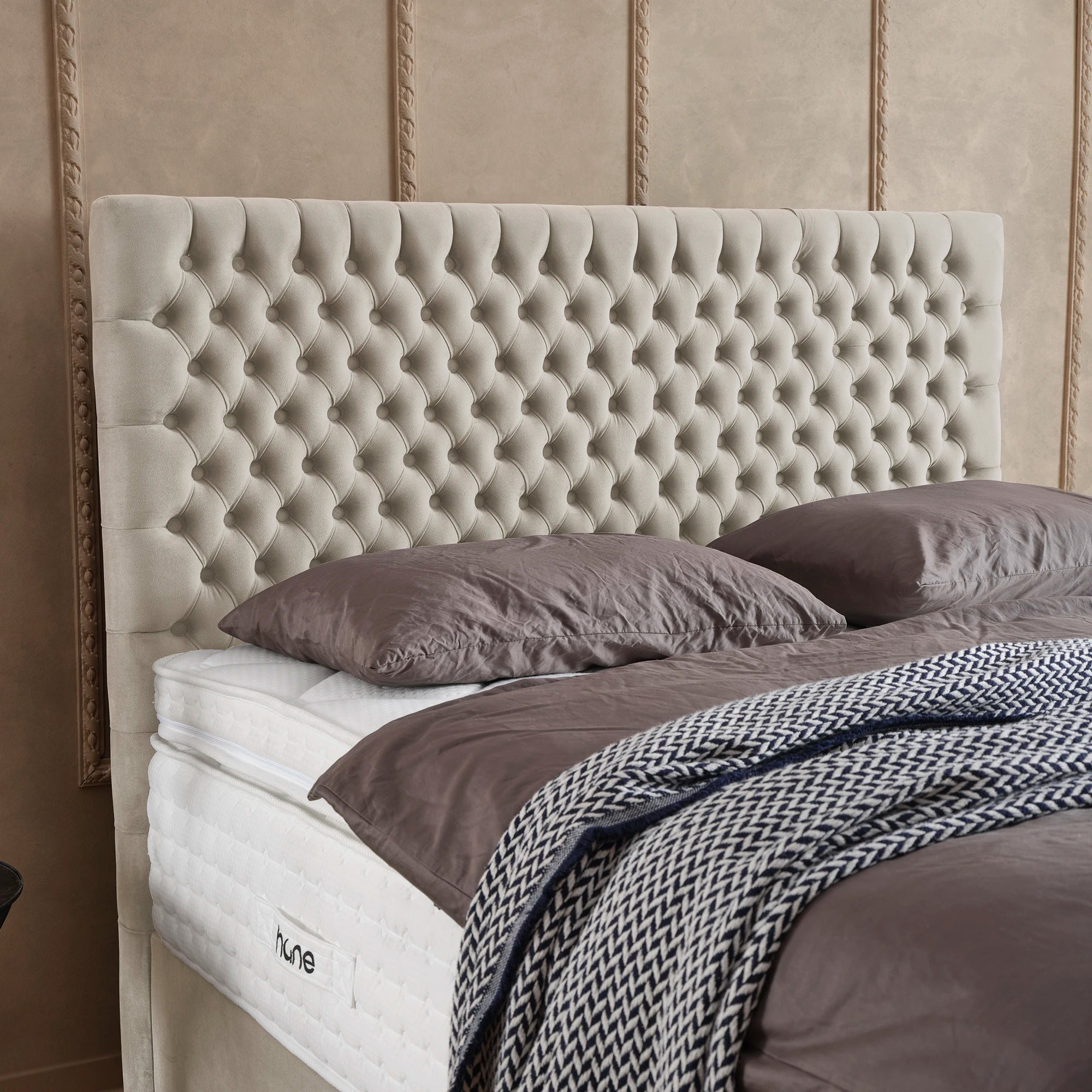 Bett mit Stauraum LONDON