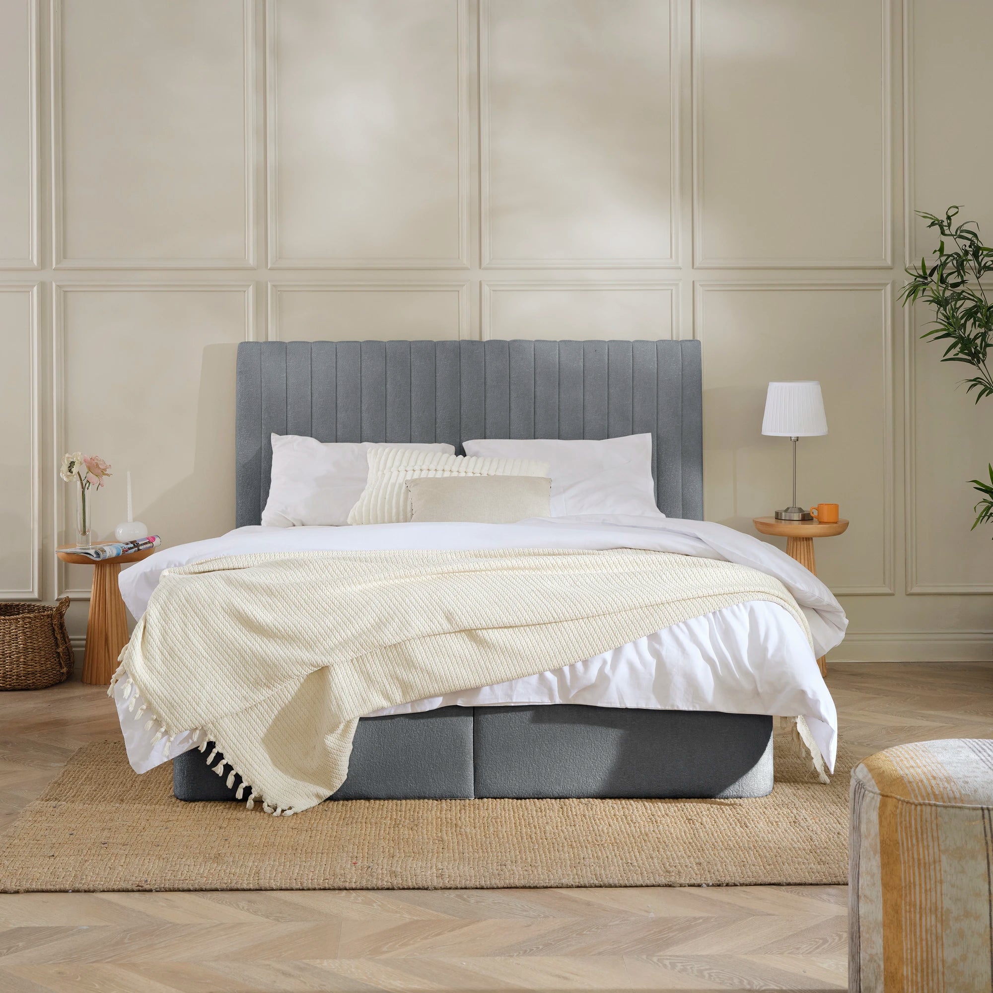 Bett mit Stauraum MIRA