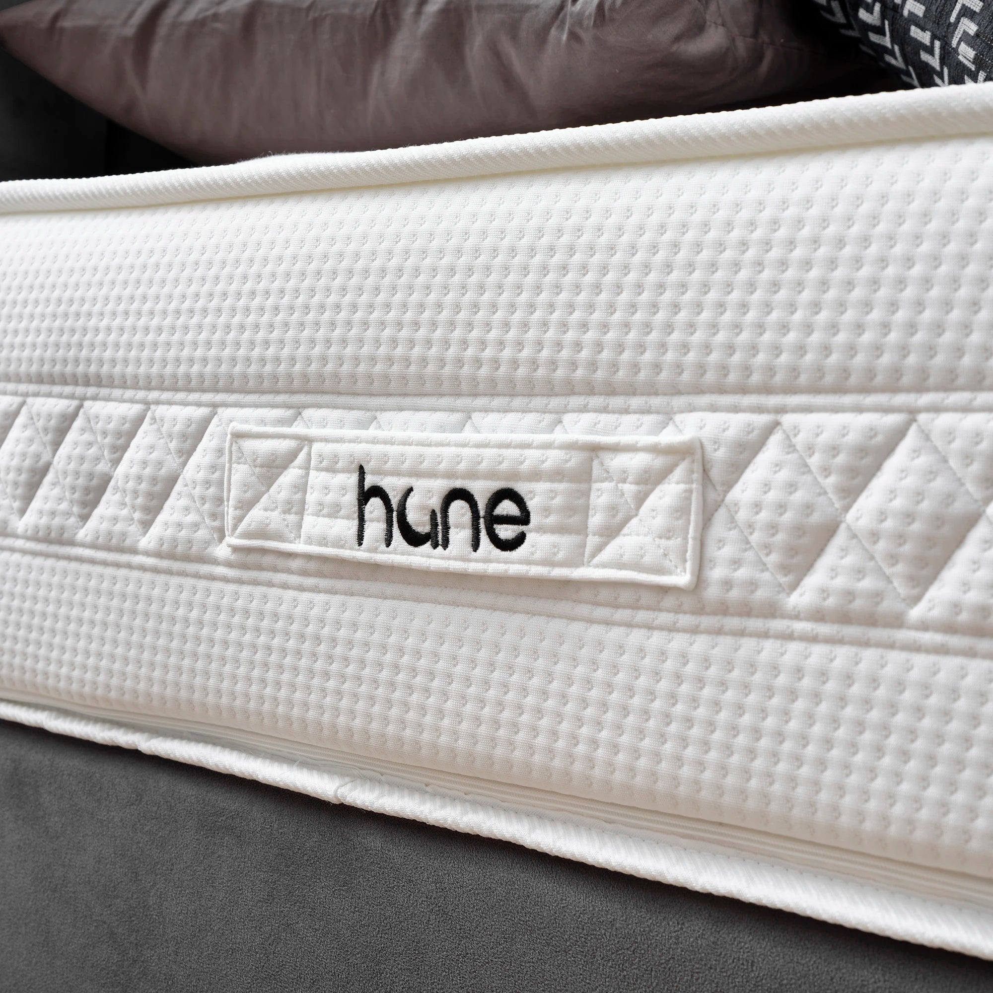 Posteľ s úložným priestorom PARÍŽ