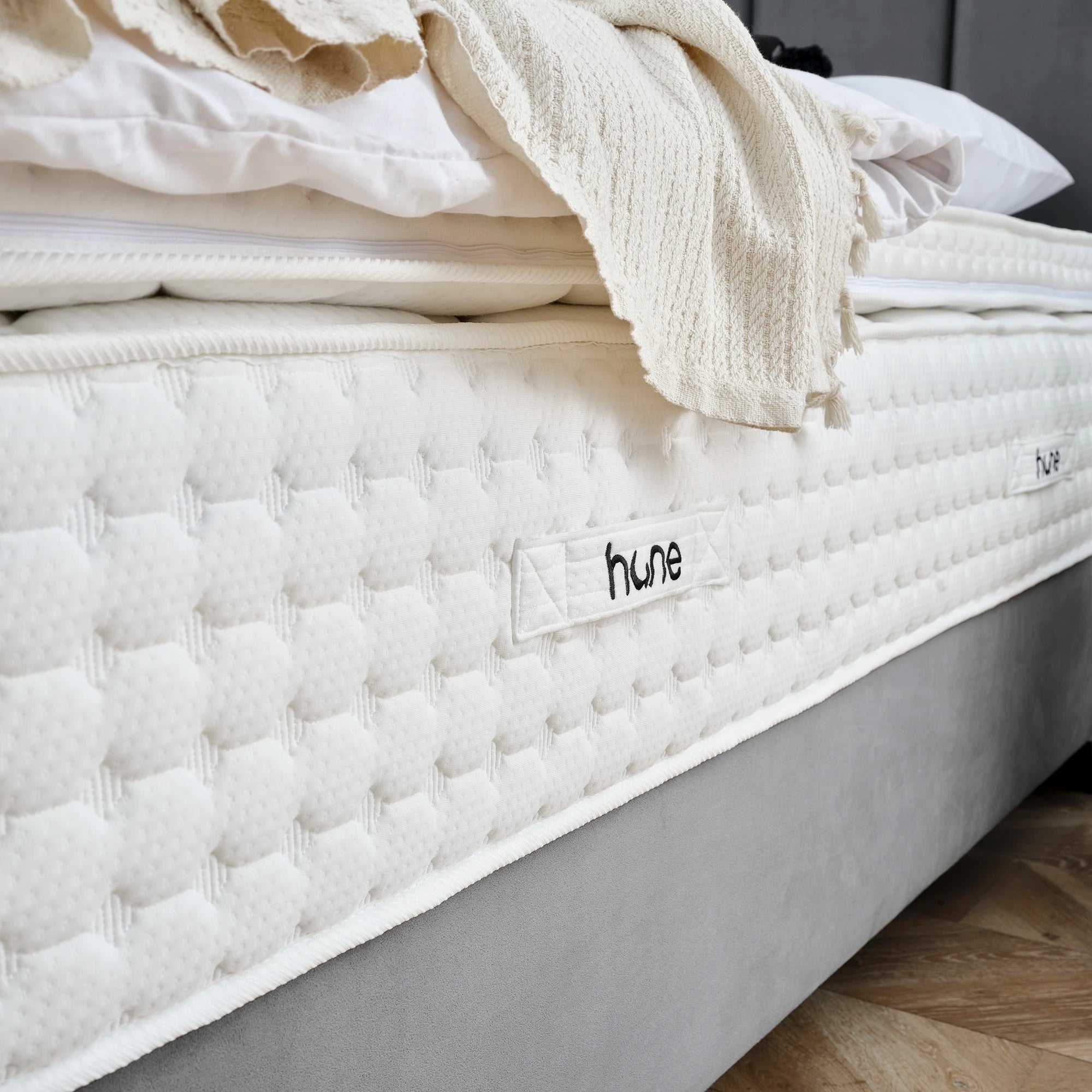 Bett mit Stauraum PASSION