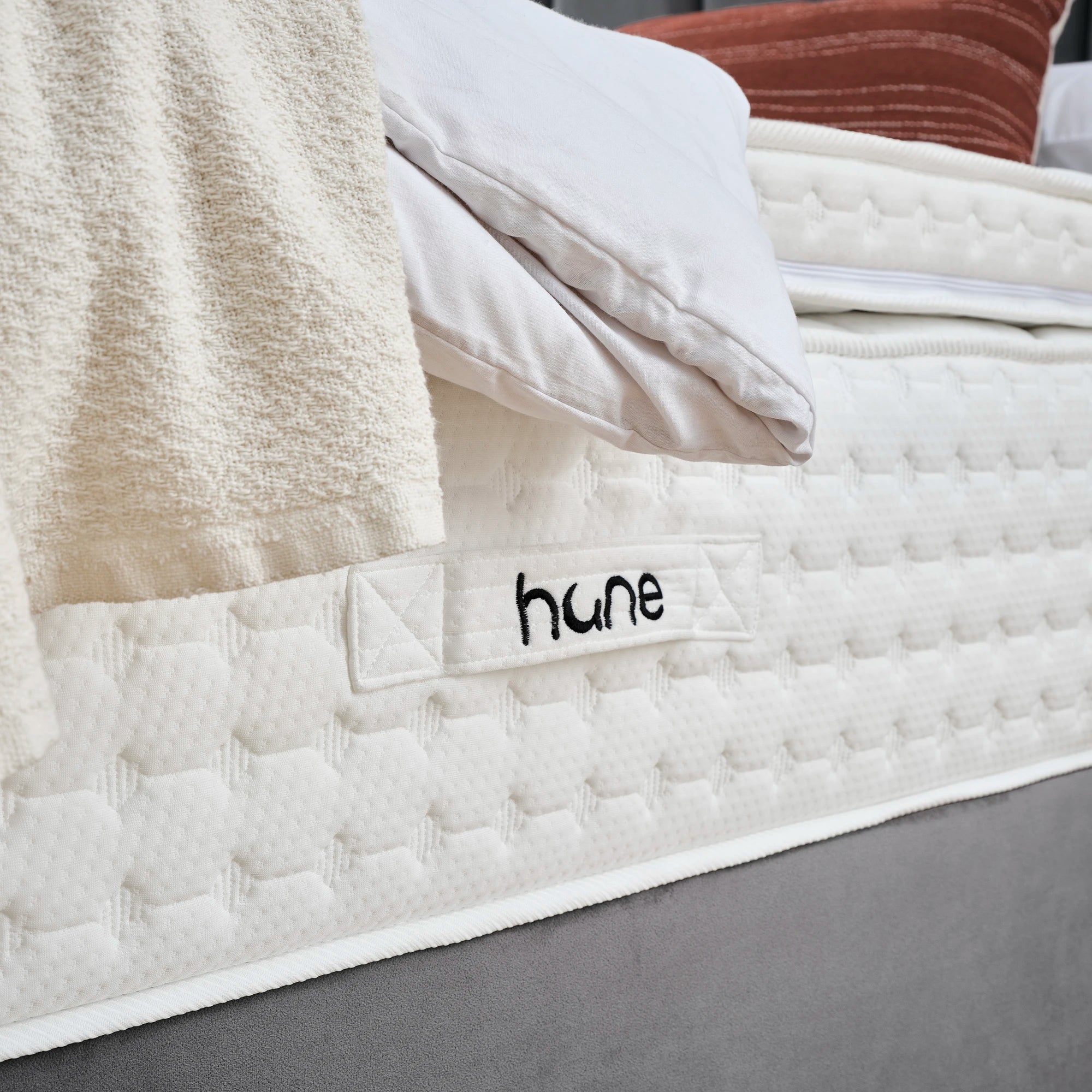 Bett mit Stauraum PASSION