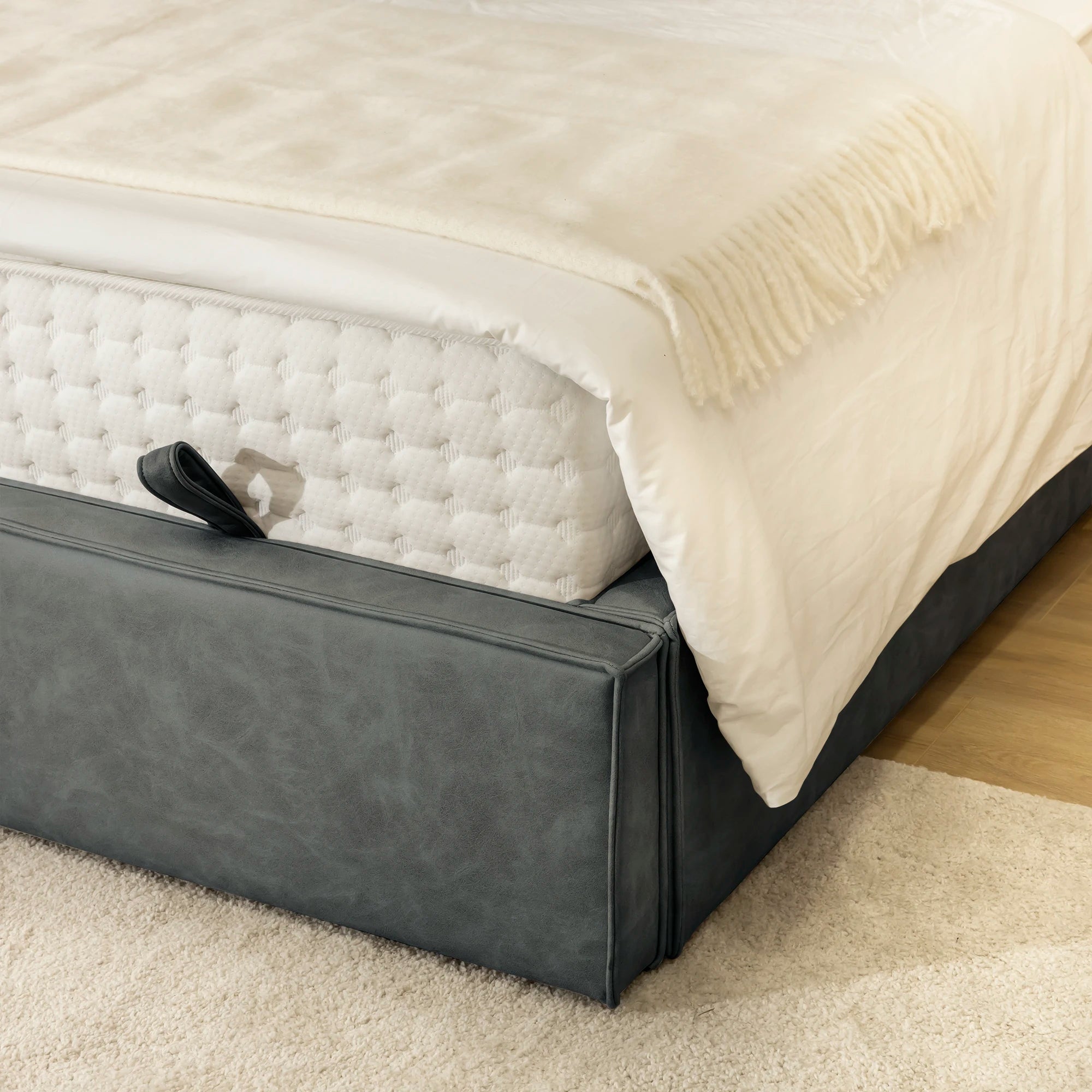 Bett mit Stauraum TORINO