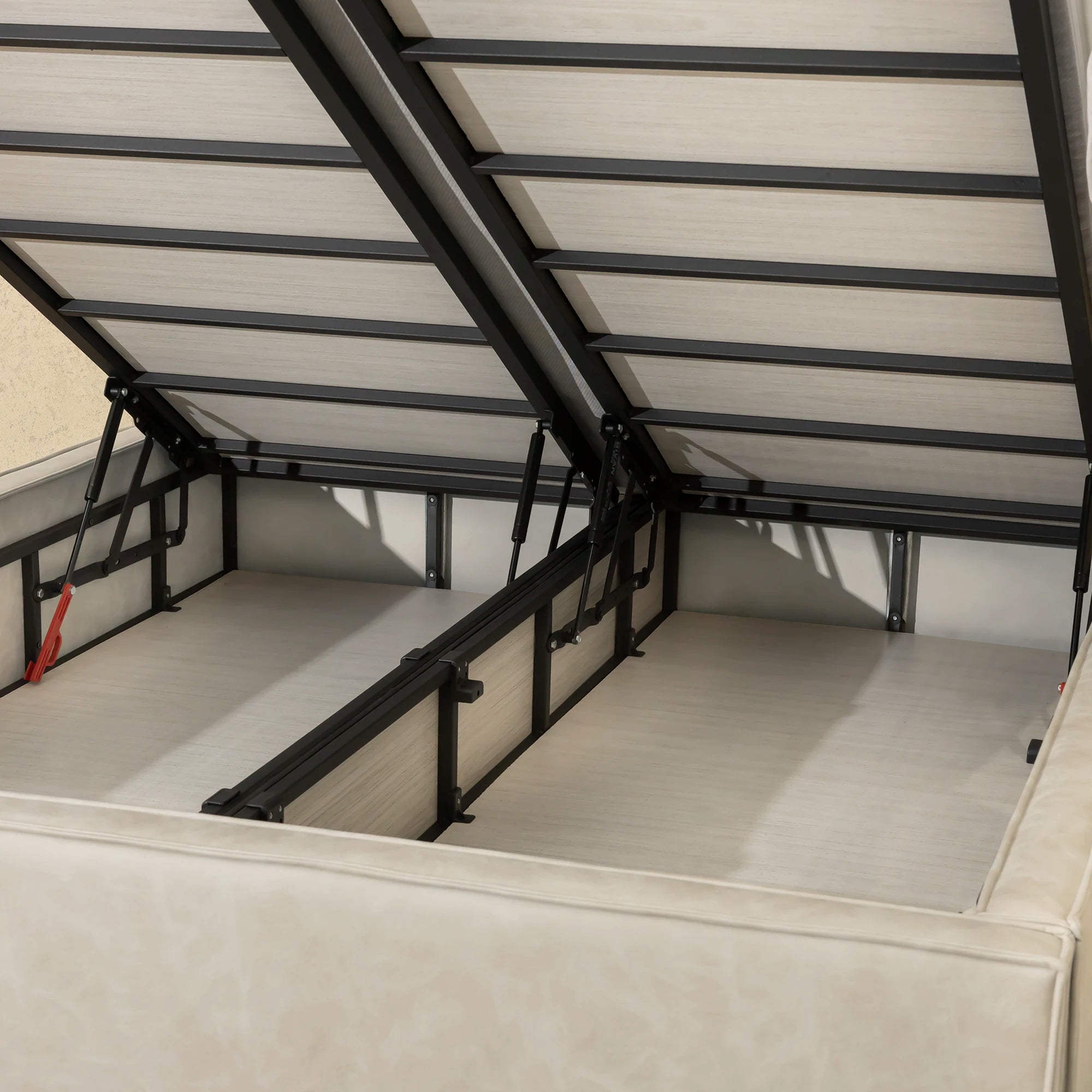 Bett mit Stauraum TORINO