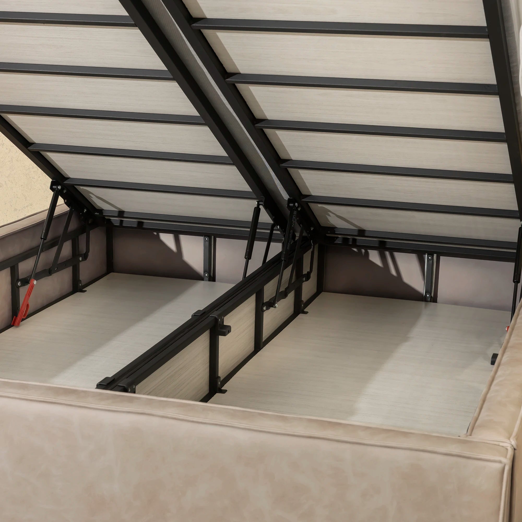 Bett mit Stauraum TORINO