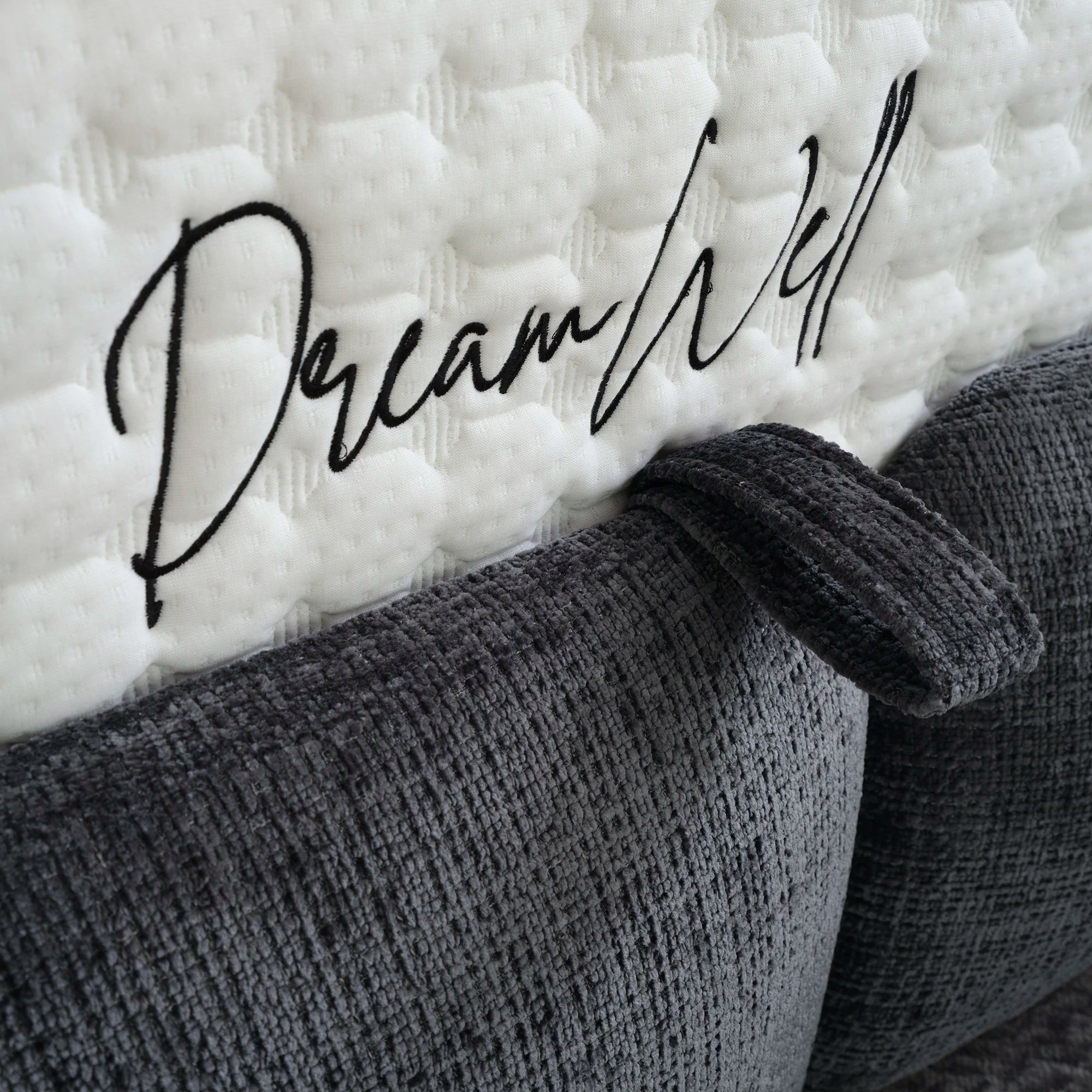 Bett mit Stauraum VERONICA