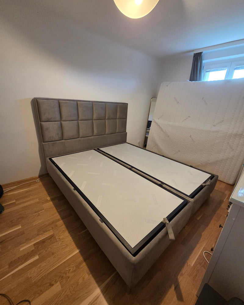 Bett mit Stauraum Castle
