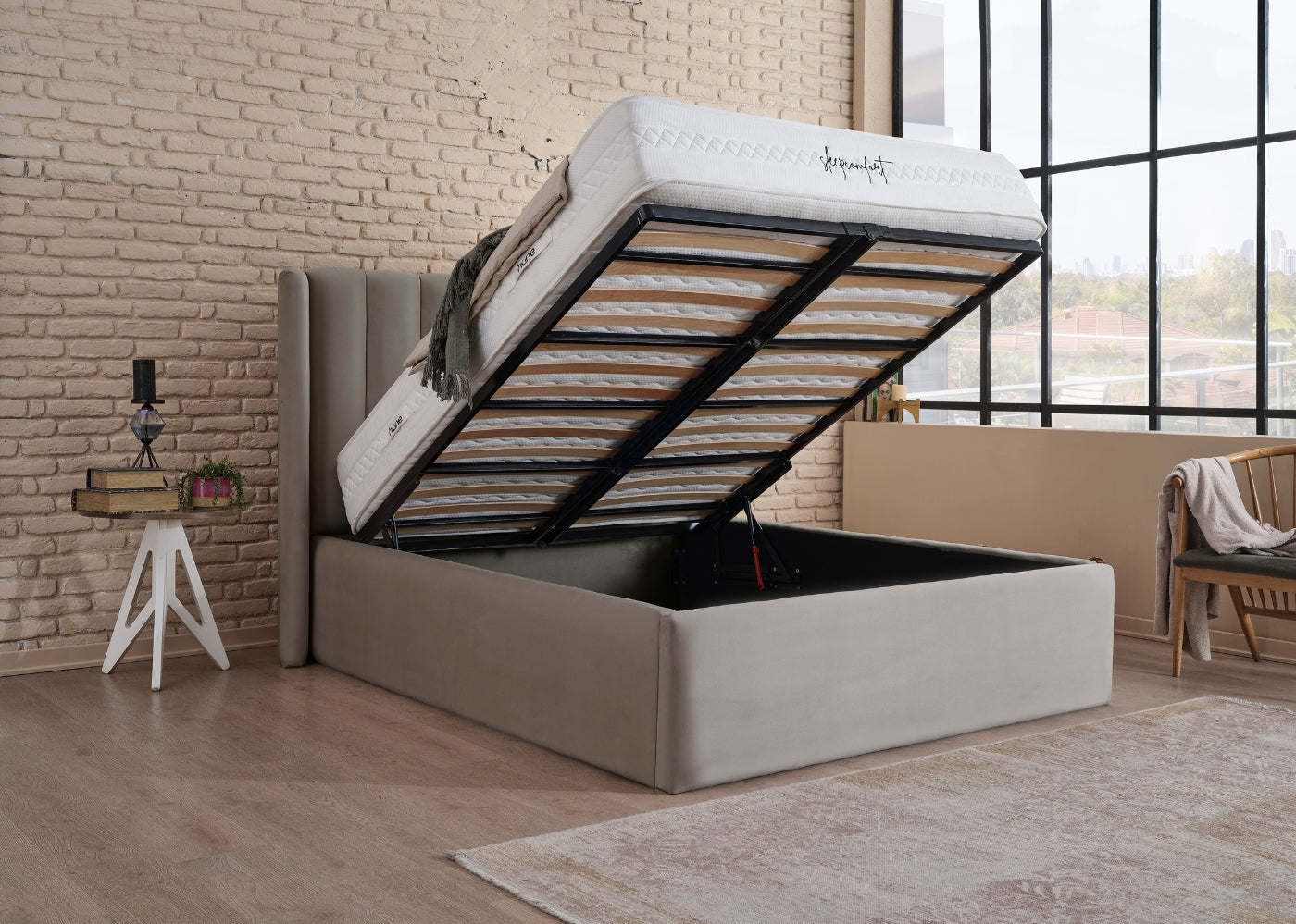 Posteľ s úložným priestorom XXL COMO