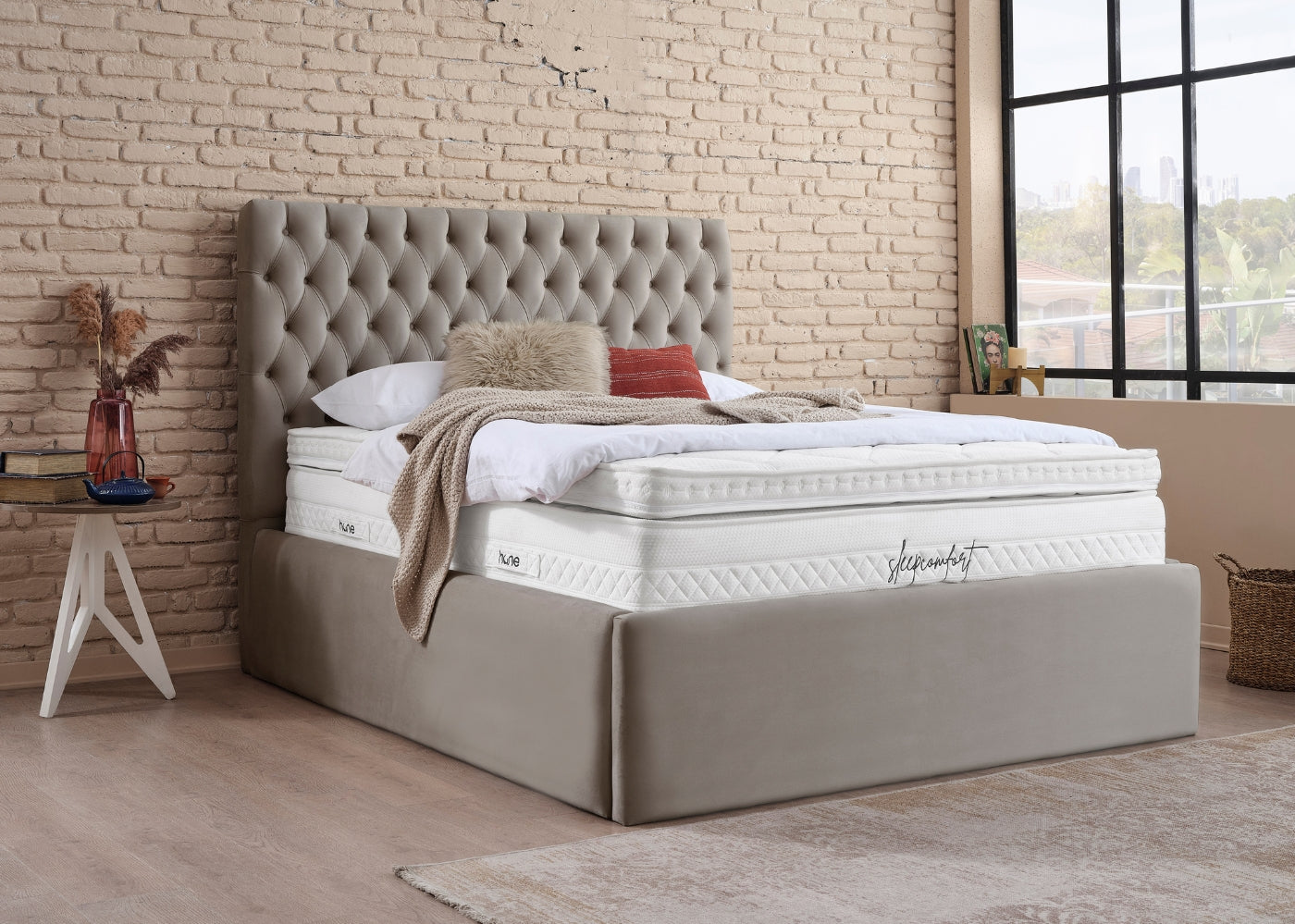 Posteľ s úložným priestorom XXL ROMA ONE