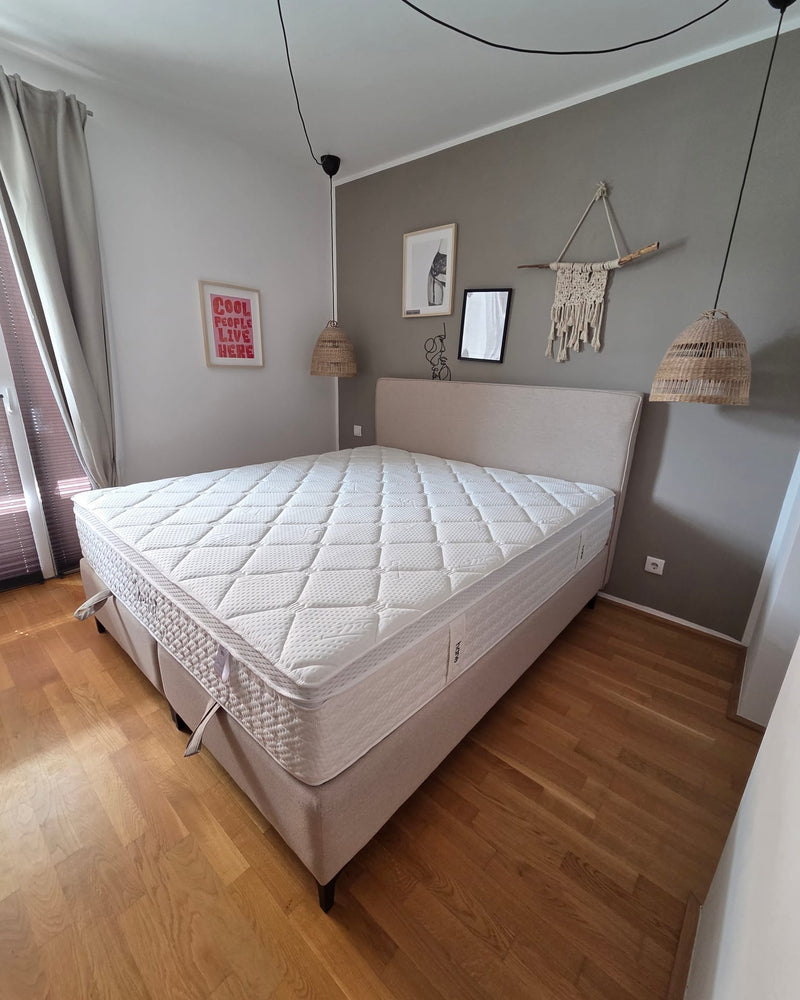 Bett mit Stauraum Siena