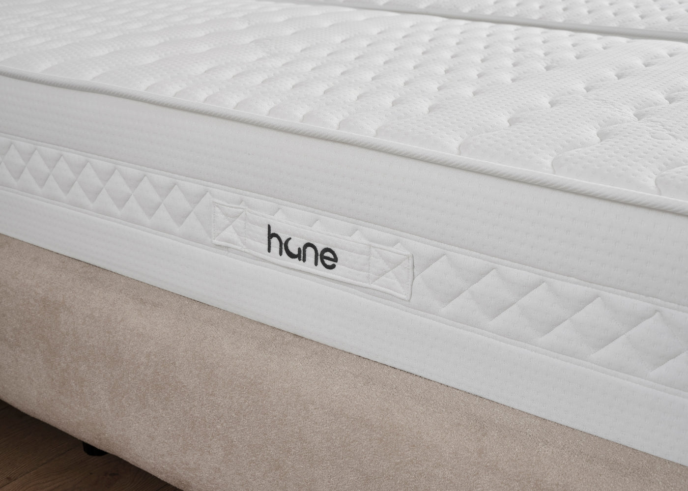 Bett mit Stauraum TREND