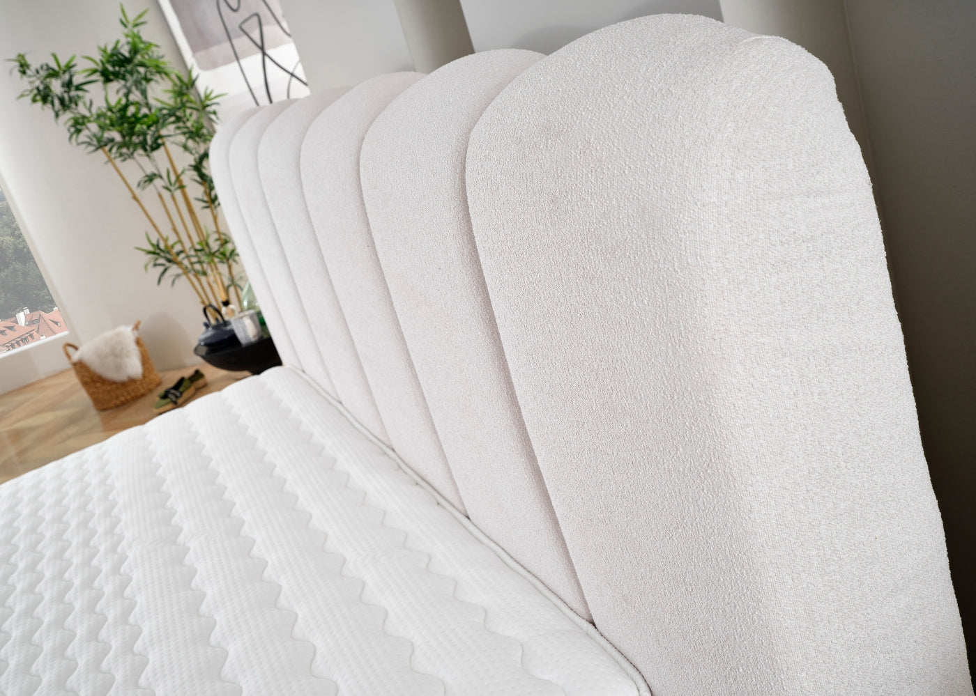 Posteľ s úložným priestorom WAVY